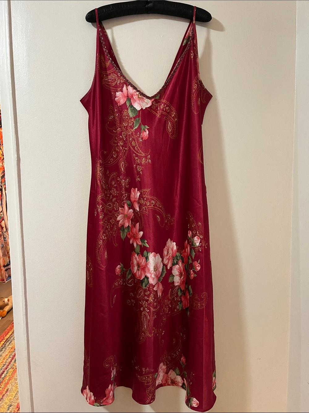 Vintage Floral V-Neck Chemise in Deep Berry
